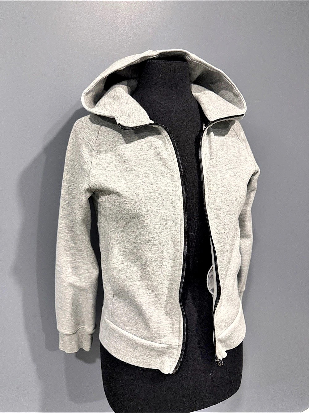 Uniqlo Dry Stretch Full-Zip Hoodie Gray Size 11-12